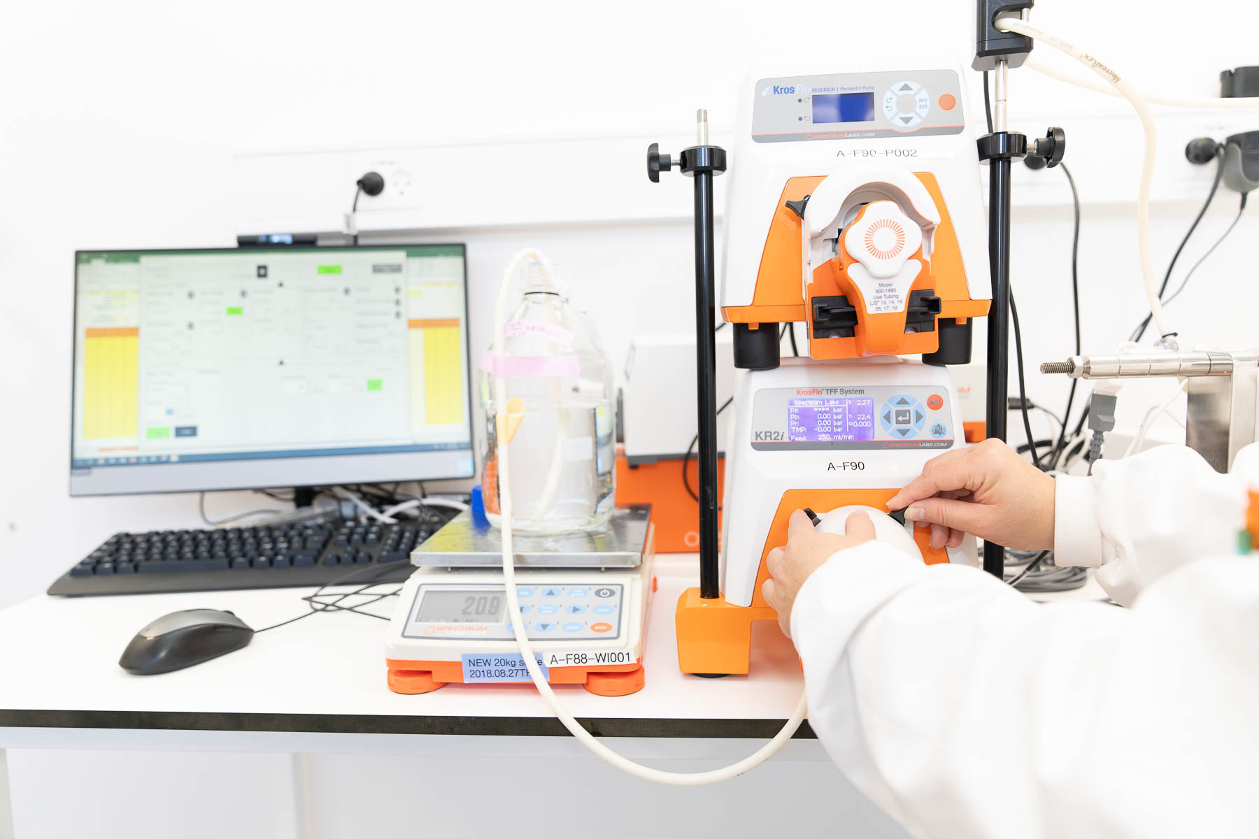 Capturing Real-Time Product Quality Insights with Process Analytical Technology